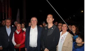 Edremit’te Cumhuriyet Bayramı coşkusu yağmura rağmen dinmedi